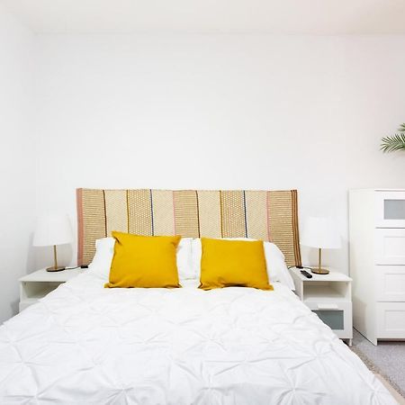 Eden Rentals 105 Surfy Stylish Bed&Coffee Room 그라나딜라데아보나 외부 사진