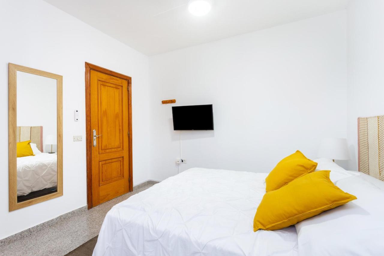 Eden Rentals 105 Surfy Stylish Bed&Coffee Room 그라나딜라데아보나 외부 사진