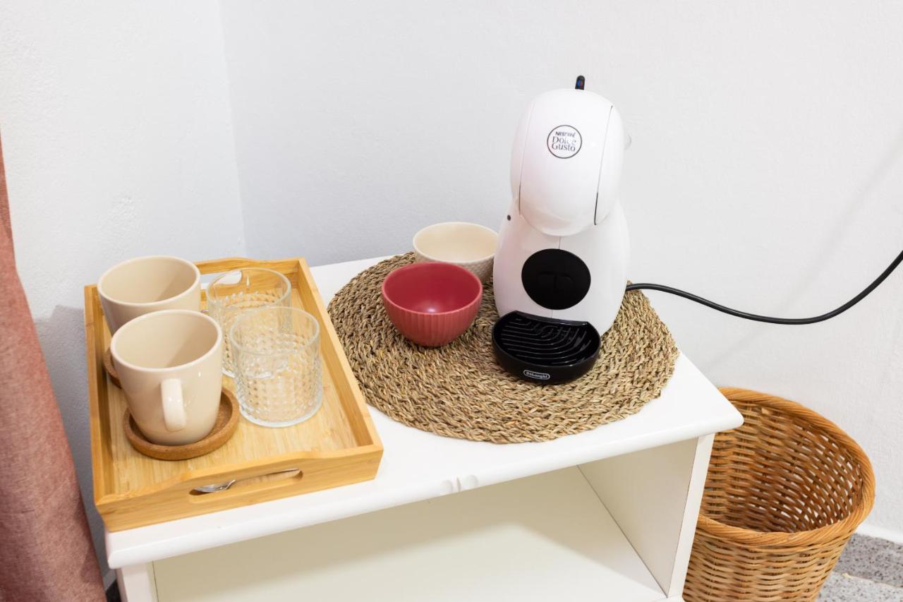 Eden Rentals 105 Surfy Stylish Bed&Coffee Room 그라나딜라데아보나 외부 사진